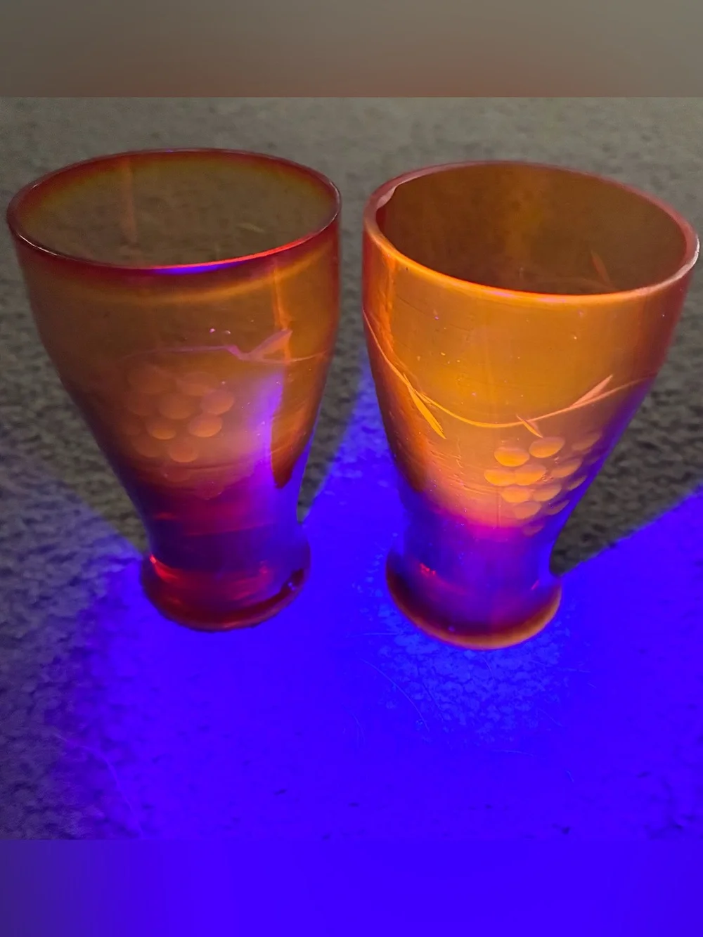 Set Of 2 Amber to Ruby Ombre Drinking Glass Tumbler Pair Unique Glow